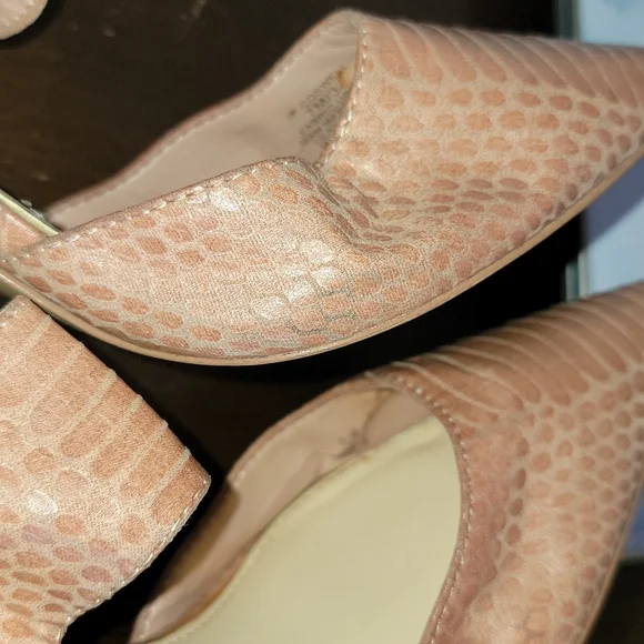 Jessica Simpson Coswell Blush Pink Snake Embossed Faux Leather Pointed Toe Pump - Picture 8 of 11